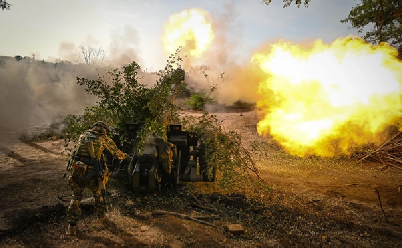 Vì vậy, Ukraine đã chuẩn bị ít nhất ba hướng: Thứ nhất, tiếp tục sử dụng máy bay không người lái tấn công vào lãnh thổ Nga, đây cũng là lý do dẫn đến các cuộc không kích quy mô lớn gần đây giữa Nga và Ukraine. Ảnh: RIA Novosti