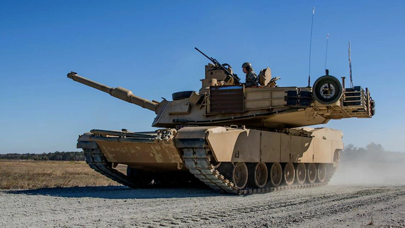 Ngoài ra, vũ khí chống tăng của Nga cũng tiên tiến hơn so với suy nghĩ của nhiều người. Báo cáo cho thấy một số xe tăng Abrams đã bị tiêu diệt bởi các tên lửa chống tăng có điều khiển (ATGM), đặc biệt là tên lửa dẫn đường bằng laser Kornet, vốn đã gây ra nhiều tổn thất cho dòng xe tăng M1 Abrams. Ảnh: Military.com