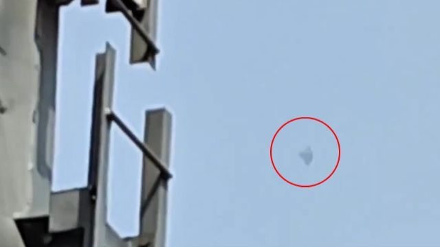 Mặc dù thông tin chi tiết về chiếc máy bay vẫn còn hạn chế, nhưng các nhà quan sát chỉ ra rằng, máy bay bí ẩn này không giống như J-36 và J-XDS đã được Trung Quốc công bố trước đó. Sự kiện này cũng ám chỉ một bước tiến nhảy vọt, trong chương trình hàng không vũ trụ đầy tham vọng của Trung Quốc. Ảnh Bulgarian Military