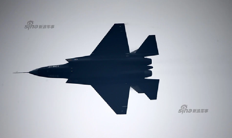 JH-XX sẽ nằm giữa phân khúc máy bay chiến đấu hạng nặng và máy bay ném bom chiến lược thế hệ tiếp theo kiêm tàu sân bay tên lửa hành trình của Trung Quốc, loại sau được gọi là H-20. Mục tiêu của JH-XX là sở hữu bán kính chiến đấu đáng kể để thâm nhập sâu vào các khu vực cách xa bờ biển Trung Quốc, nhưng không mang tính chất liên lục địa như một máy bay ném bom tàng hình hoàn chỉnh. Ảnh: Sina