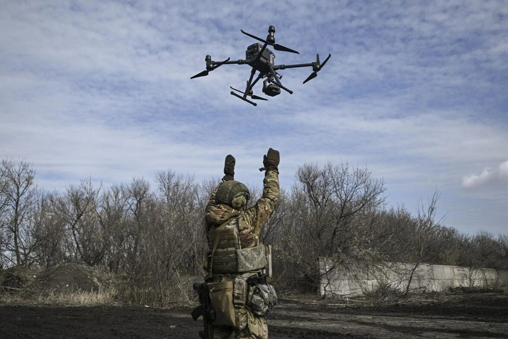 Tại thành phố Kharkiv ở phía đông bắc Ukraine, thị trưởng Ihor Terekhov cho biết, đã có hơn 20 cuộc không kích thường xuyên xảy ra hầu như mỗi buổi tối trong tuần.