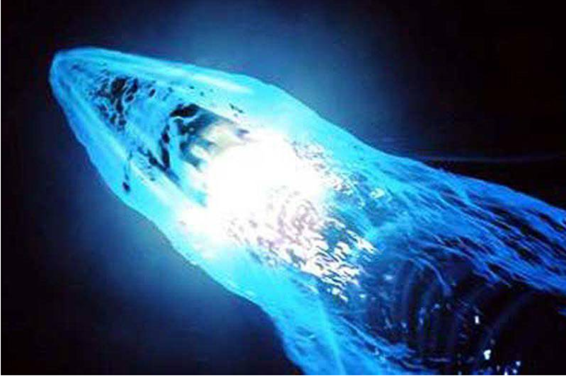 Bằng cách sử dụng bộ tạo khoang và một động cơ thủy lực, ngư lôi mới có thể tạo ra một bong bóng khí xung quanh chính nó, cho phép nó “bay” dưới nước với lực cản tối thiểu. Việc chế tạo một ngư lôi siêu khoang như vậy đòi hỏi chuyên môn tiên tiến và kỷ luật kỹ thuật đáng chú ý. Ảnh: Overclockers