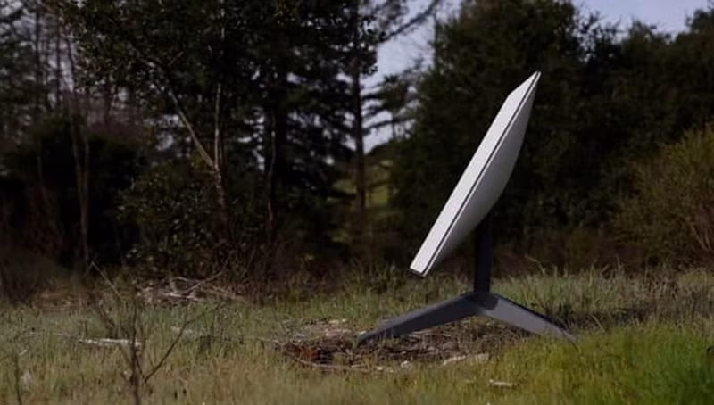 Hệ thống liên lạc Starlink, vốn được quân đội Ukraine đặc biệt phụ thuộc, đã bị hệ thống tác chiến điện tử "Tirada-2" của Nga gây nhiễu và vô hiệu hóa hoàn toàn. Sở chỉ huy cấp lữ đoàn mất liên lạc với tiền tuyến suốt 72 giờ, khiến hệ thống chỉ huy rơi vào hỗn loạn. Ảnh: UP