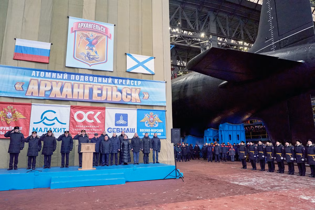 Tàu ngầm này chính thức được bàn giao vào cuối tháng 1/2025 và đã cập cảng căn cứ thường trực của Hạm đội phương Bắc.