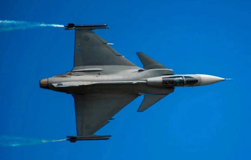 Khi hy vọng sở hữu F-35 của Mỹ tan vỡ vào năm 2023 do chi phí và yêu cầu hạ tầng quá cao, Thái Lan càng tập trung vào phi đội Gripen, một nền tảng chiến đấu tỏ ra hiệu quả ở những điều kiện mà nhiều máy bay khác thất bại. Ảnh: USAF