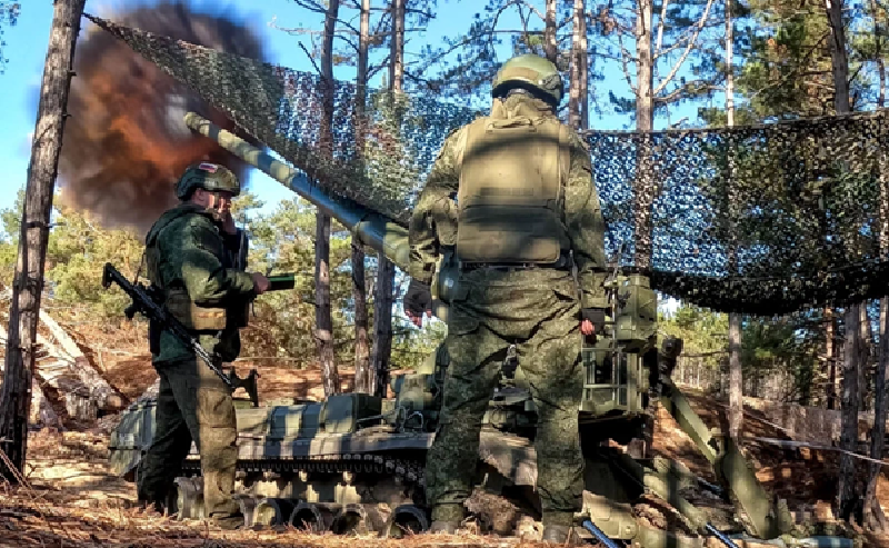 Cơ quan an ninh liên bang Nga tuyên bố rằng họ không chỉ phát hiện âm mưu lôi kéo của Ukraine mà còn tận dụng cơ hội này một cách tài tình. Bằng cách cung cấp thông tin giả và bố trí mai phục trên tuyến đường quân Ukraine phải đi qua, cuối cùng họ đã giáng một đòn nặng nề vào một đơn vị tinh nhuệ của Ukraine. Ảnh: TASS