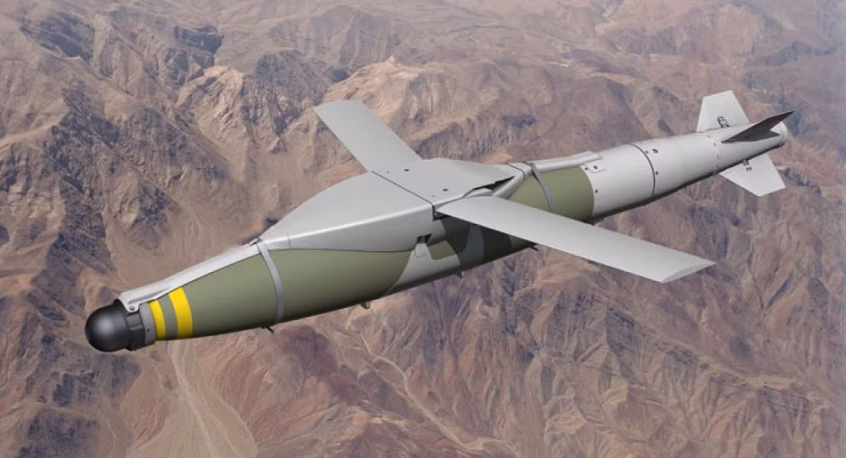 JDAM là một kỳ quan của công nghệ đạn dược hiện đại, được thiết kế để biến những quả bom không có điều khiển giá rẻ thành vũ khí có độ chính xác cao. Về cốt lõi, bộ JDAM bao gồm một phần đuôi được trang bị hệ thống dẫn đường GPS/INS, cho phép quả bom điều chỉnh quỹ đạo giữa chuyến bay hướng đến mục tiêu đã lập trình sẵn.