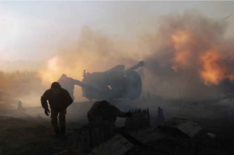 Theo báo cáo của TASS, quân đội Nga có thể sẽ thiết lập một vùng đệm rộng ít nhất 60 km tại Sumy. Khoảng cách này đủ để ngăn chặn các hệ thống pháo phản lực của Ukraine tấn công vào lãnh thổ Nga, qua đó đảm bảo an toàn cho Kursk. Ảnh: Reuters