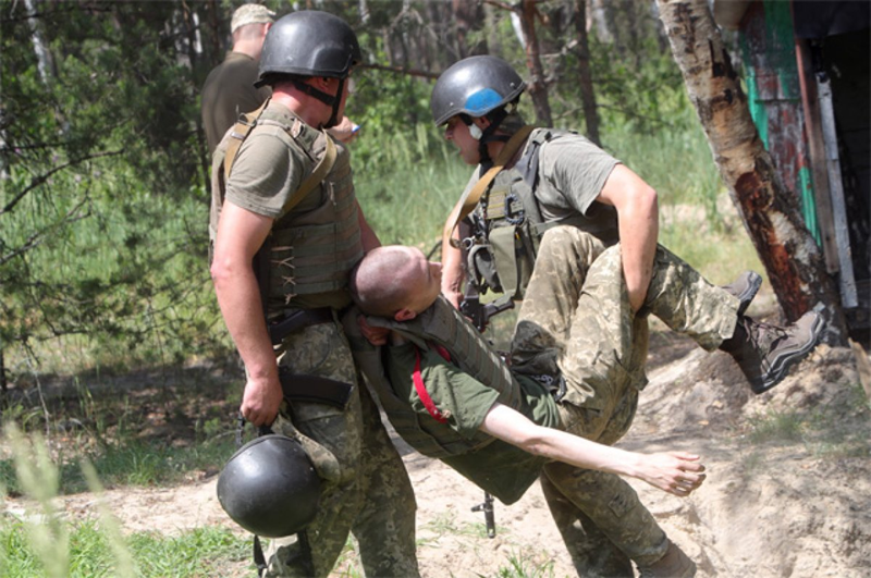 Từ cuối tháng 12 đến nay, quân Ukraine liên tục phát động các đợt phản công tại khu vực Kursk. Thống kê thiệt hại hàng ngày của Quân đội Ukraine được Bộ Quốc phòng Nga công bố, cho thấy, các đợt phản công rất quyết liệt, với số thương vong gần 500 binh sĩ mỗi ngày, có ngày thậm chí vượt 600 người. Con số này gần như gấp đôi so với trước đây, khi số thương vong trung bình chỉ vào khoảng 200-300 người mỗi ngày. Ảnh: Global Look Press.