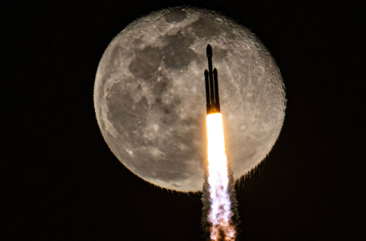 Tàu vũ trụ X-37B bí mật hạ cánh, Mỹ đang toan tính điều gì? - Hình 6 Tau vu tru X-37B bi mat ha canh, My dang toan tinh dieu gi?-Hinh-6