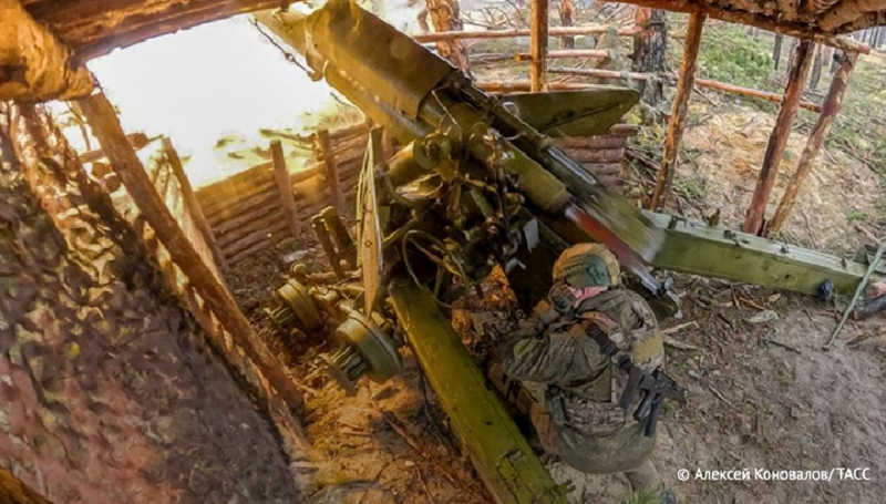 “Lực lượng Vũ trang Nga đã vượt qua biên giới Nga - Ukraine tại khu vực Nikolaevo-Daryino và tiến vào khu định cư Zhuravka thuộc tỉnh Sumy. Quân Nga đang củng cố vị trí của họ”, các nền tảng thông tin Ukraine mô tả tình hình chiến sự. Ảnh: TASS