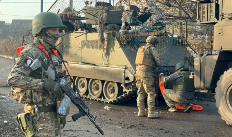 Tuy nhiên, ưu tiên hàng đầu hiện tại của quân đội Nga vẫn là quét sạch lực lượng Ukraine còn sót lại trong lãnh thổ Nga. Vì vậy, việc tái chiếm làng Oleshnya được coi là một chiến thắng quân sự mang tính biểu tượng. Ảnh: Top War