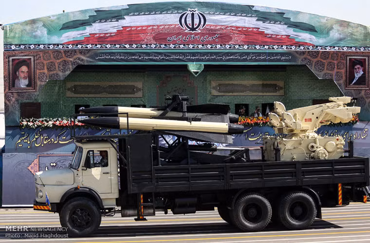 Bệ phóng M192 của tổ hợp tên lửa Mersad với đạn tên lửa Shalamche (tầm bắn 50km). Mersad là phiên bản sao chép công nghệ tổ hợp phòng không MIM 23 Hawk của Mỹ nhưng có nhiều cải tiến tăng khả năng tác chiến.