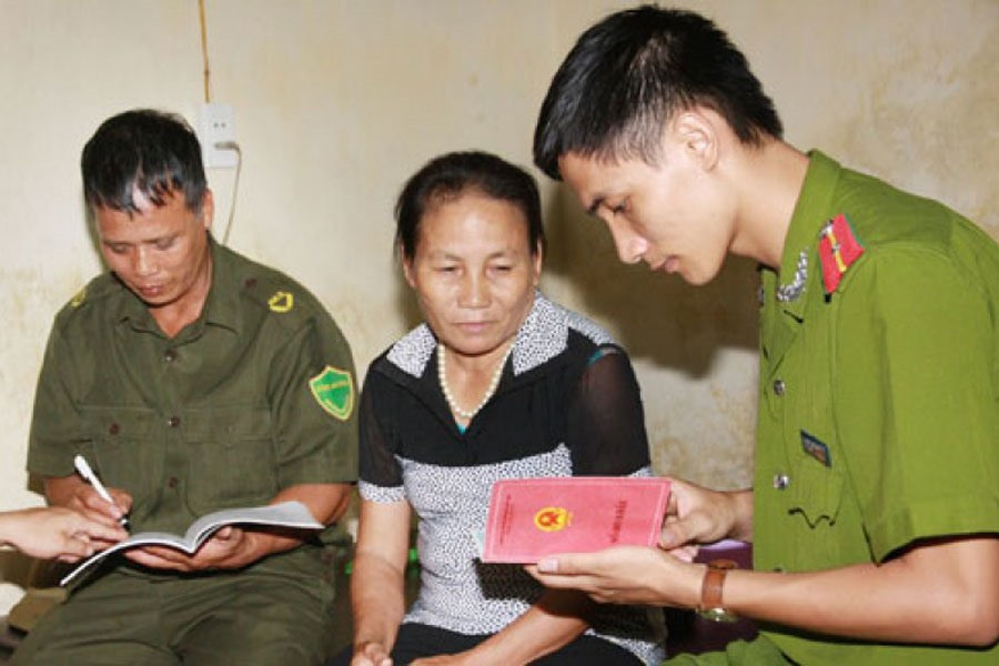 Vì vậy, tại khoản 1 Điều 1 Luật sửa đổi, bổ sung khoản 3 Điều 146 theo hướng bổ sung trách nhiệm kiểm tra, xác minh sơ bộ tố giác, tin báo về tội phạm đối với công an xã (tương đương với trách nhiệm của công an phường, thị trấn, đồn công an).