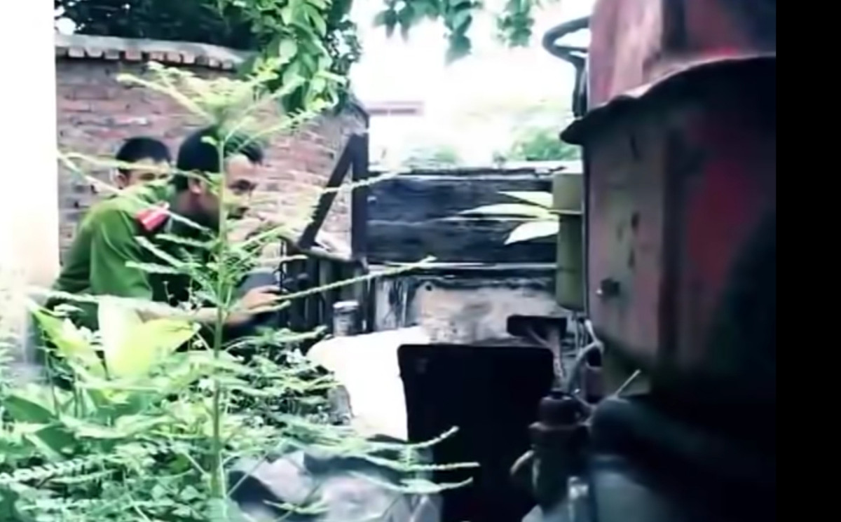 Bằng các biện pháp nghiệp vụ, Công an huyện Vĩnh Tường đã vây bắt thành công đối tượng Thông và di lý về địa phương để phục vụ điều tra vụ án.