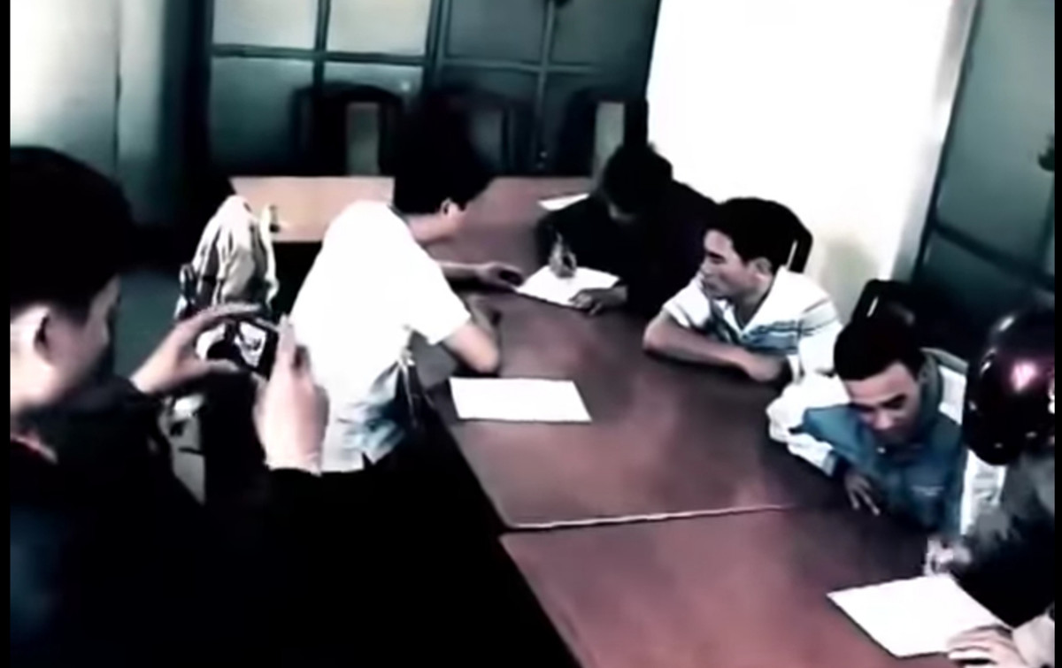 Công an nhận định, chị H mới về đây sinh sống chưa quen với nhiều người dân ở địa phương nên không có mối quan hệ đặc biệt. Vậy đối tượng đột nhập vào nhà chị H là tên trộm cướp chuyên nghiệp hay có quen biết, thù hằn gì với gia đình nhà chị?.