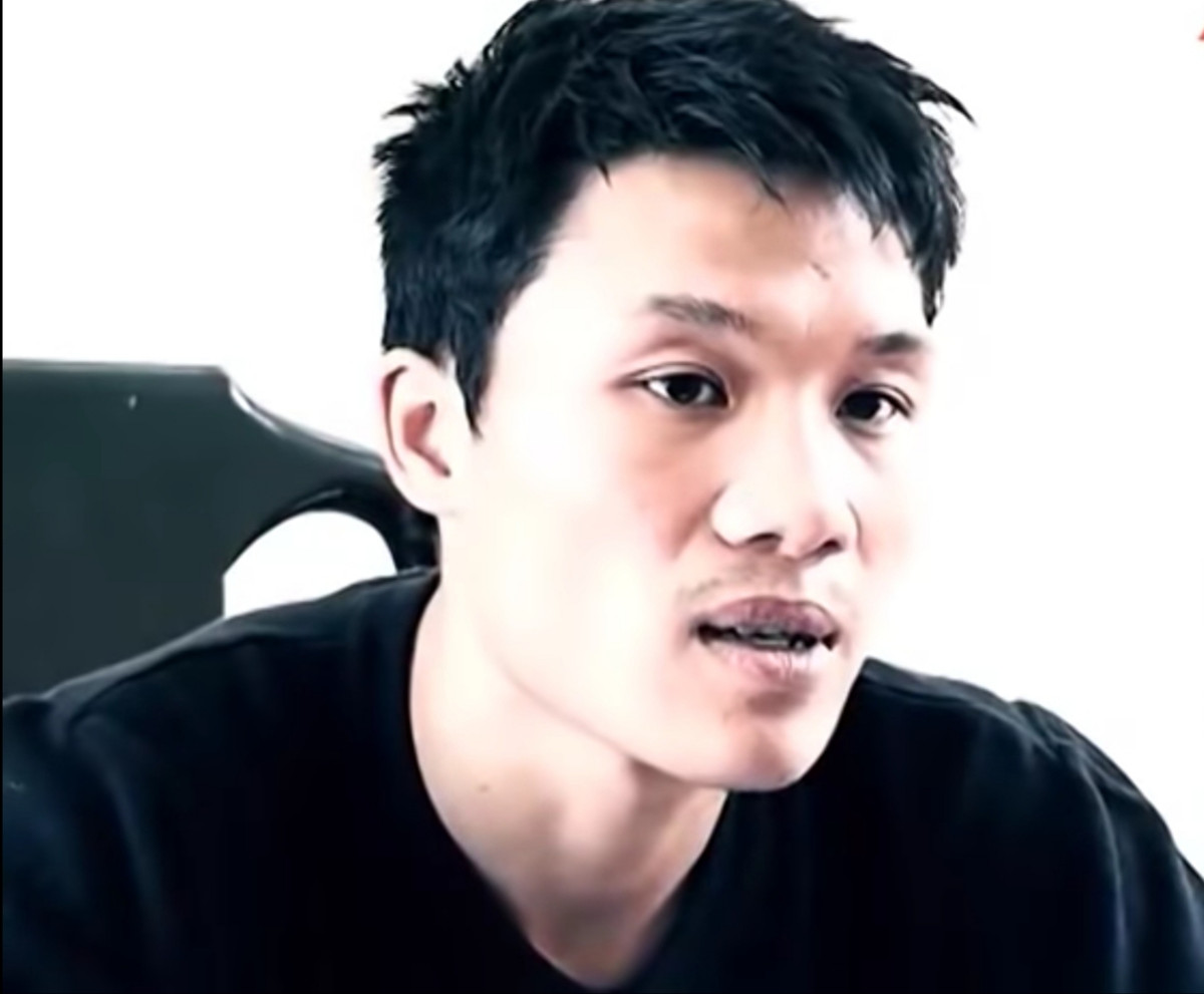 Đối tượng này được xác định là Nguyễn Văn Thông (SN 1990, trú tại thôn Thượng, xã Khương Chính). Thông có 2 tiền án trộm cắp tài sản, vừa ra tù tháng 9/2013, đặc biệt thời điểm xảy ra vụ án Thông vắng mặt ở địa phương. Ban chuyên án nhận định Thông là nghi phạm số 1 của vụ án và bắt đầu truy tìm Thông.