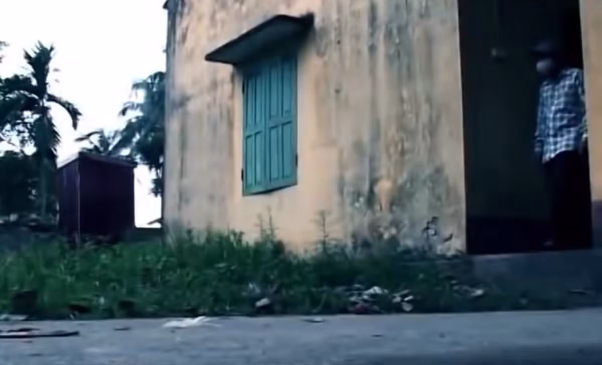 Đường đi của Thông dần lộ ra khi một người xe ôm cho biết đã chở một thanh niên có hình dáng và độ tuổi giống Thông ra quốc lộ bắt xe khách đi Hưng Yên. Lúc này, một tổ trinh sát xuất phát đi theo dấu vết về Hưng Yên ngay trong đêm nhưng một lần nữa Thông lại thoát khỏi sự truy đuổi.