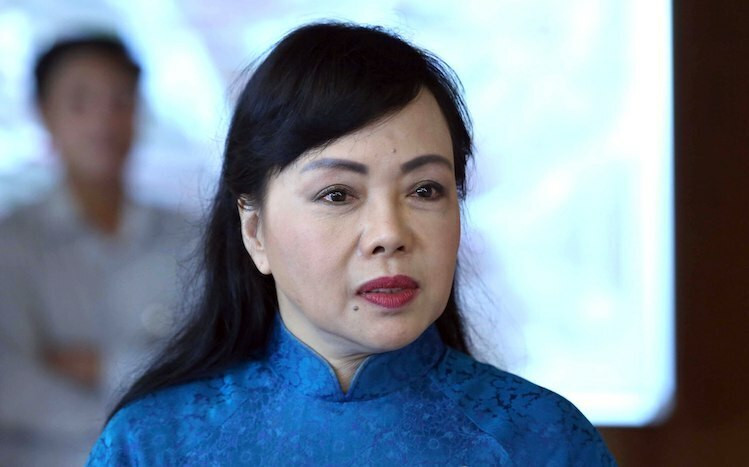 Canh cao, mien nhiem doi voi ba Nguyen Thi Kim Tien
