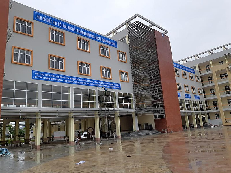  Thái Nguyên: Trước tình hình dịch COVD-19 diễn biến phức tạp, UBND thành phố Thái Nguyên yêu cầu từ ngày 25/11, các trường mầm non, tiểu học, THCS, THPT trên địa bàn dừng tổ chức dạy học trực tiếp và chuyển sang học trực tuyến.