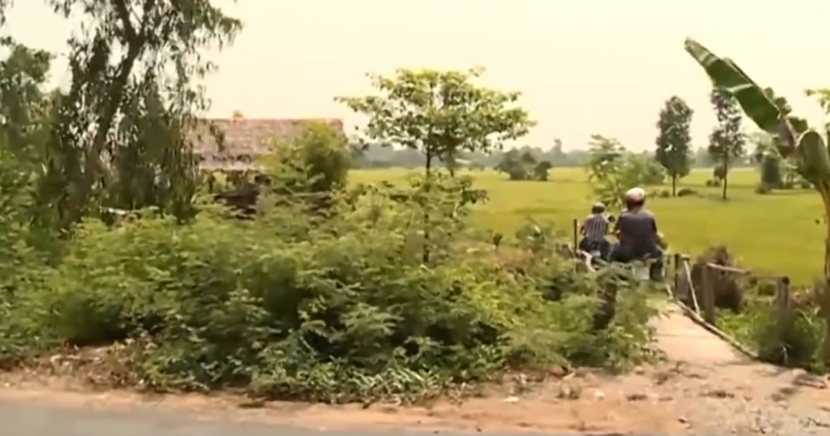 Lúc này, cơ quan điều tra nhận được tin báo của quần chúng nhân dân về một đối tượng thanh niên trong cuộc nhậu có nói vừa giết người. Nghi vấn đây là nghi phạm của vụ án, cơ quan công an đã nhanh chóng xác minh.