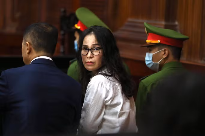 Lê Thị Thanh Thúy, 40 tuổi, Chủ tịch HĐQT Công ty Cổ phần Đầu tư Lavenue, vì liên quan đến sai phạm của cựu Phó chủ tịch UBND TP.HCM Nguyễn Thành Tài.