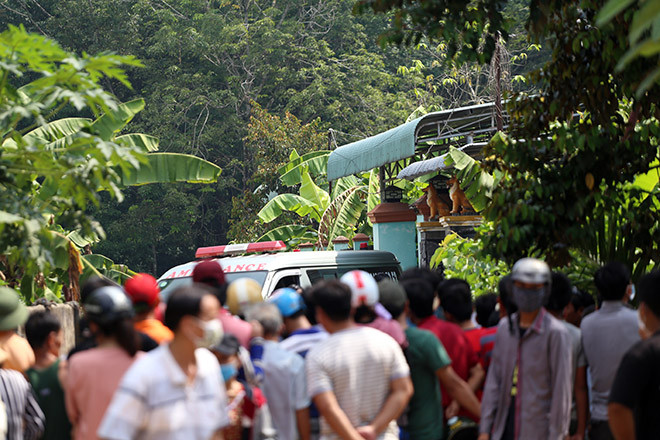 Trong quá trình tu luyện, nhóm này liên tục đổi địa điểm để tránh sự phát hiện của cơ quan chức năng. Địa điểm cuối cùng nhóm này thuê ở để tu luyện là căn nhà số 90 ở xã Hưng Hòa (huyện Bàu Bàng, Bình Dương).