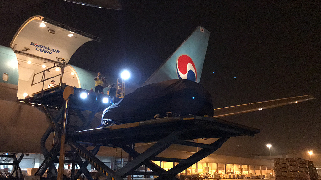 VinFast dua 155 o to Lux ra nuoc ngoai kiem thu