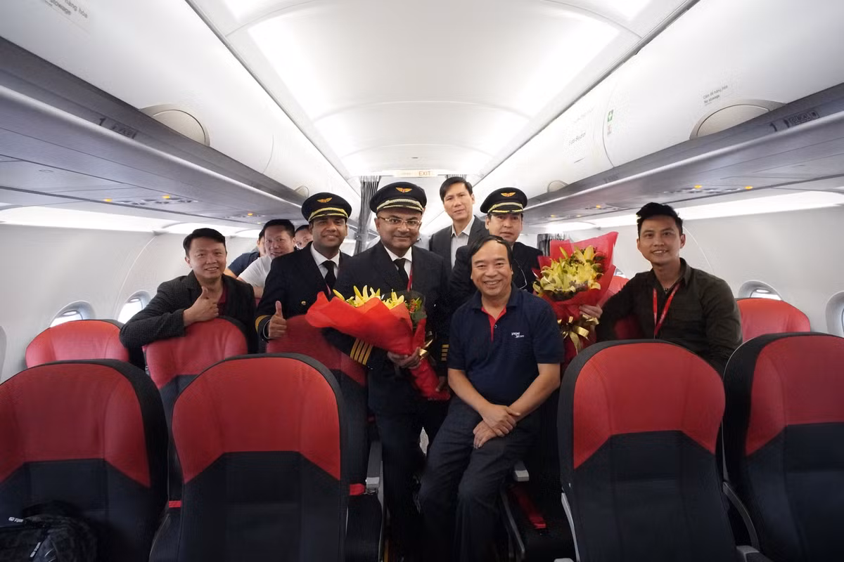Vietjet don tau bay A321neo ACF 240 ghe dau tien tren the gioi-Hinh-2