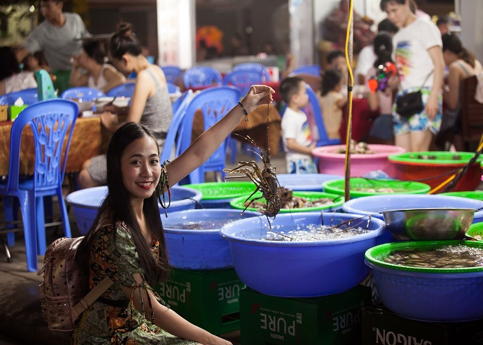 Kham pha “thu phu” du lich Ha Long cung hot girl Trang Hime-Hinh-13