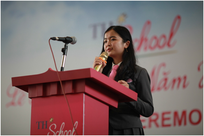 Giao vien quoc te thich thu voi le khai giang tai TH School-Hinh-11