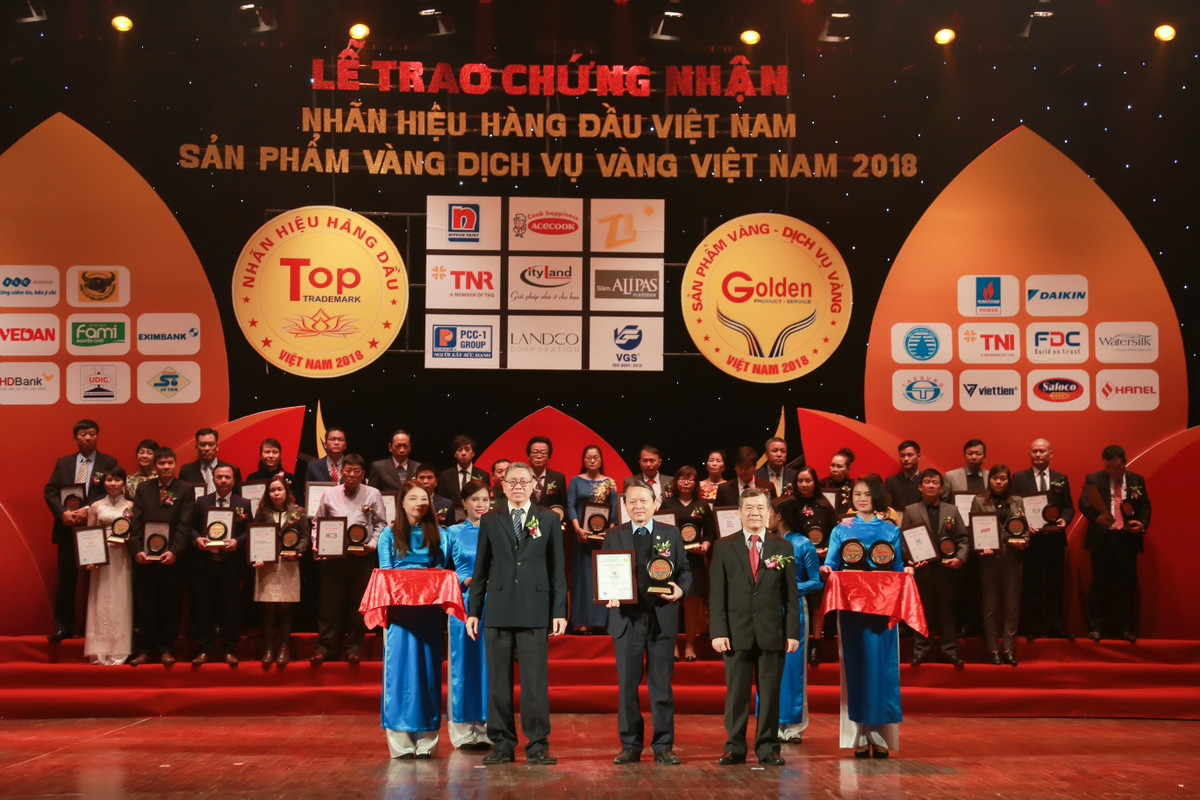 Van Phu – Invest duoc vinh danh tai Top 50 “Nhan hieu hang dau Viet Nam”-Hinh-3