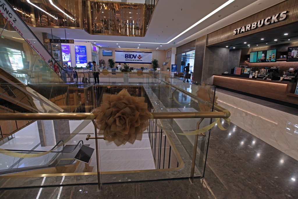 San khuyen mai hap dan tai Sun Plaza Thuy Khue dip khai truong-Hinh-2