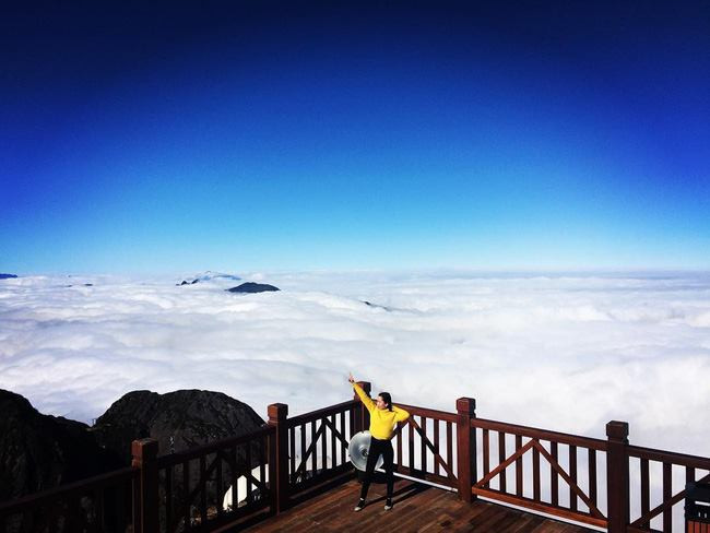 Di bien cung van nong, nha nha do len Fansipan “mac ao khoac”-Hinh-2