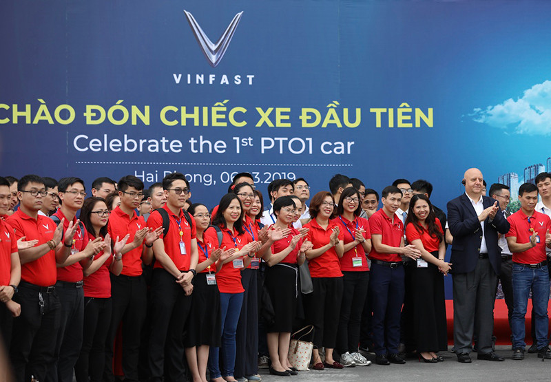 VinFast hoan thanh san xuat thu nghiem chiec xe Lux Suv dau tien-Hinh-9