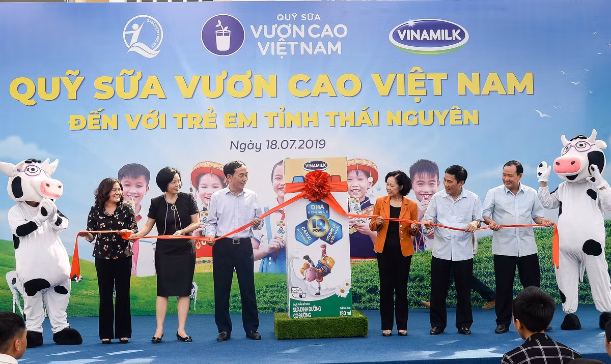 Quy sua vuon cao Viet Nam va Vinamilk chung tay vi tre em Thai Nguyen-Hinh-5