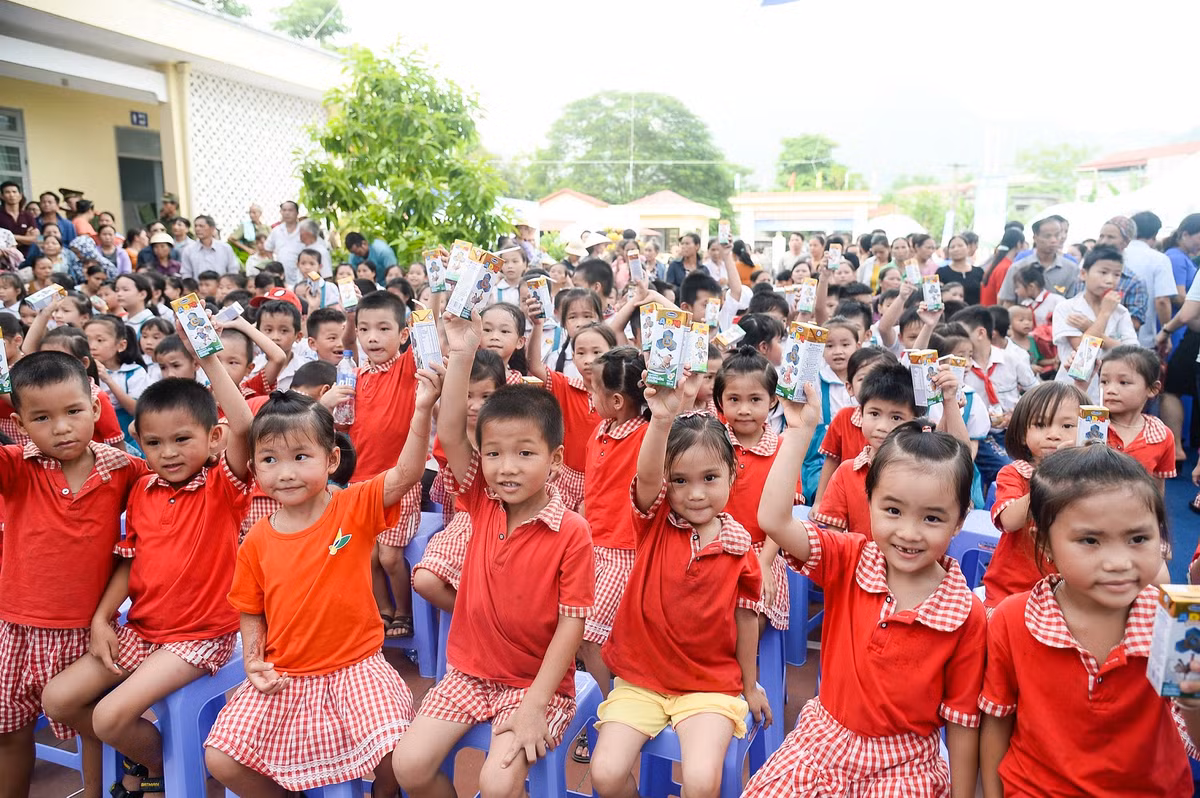 Quy sua vuon cao Viet Nam va Vinamilk chung tay vi tre em Thai Nguyen-Hinh-8