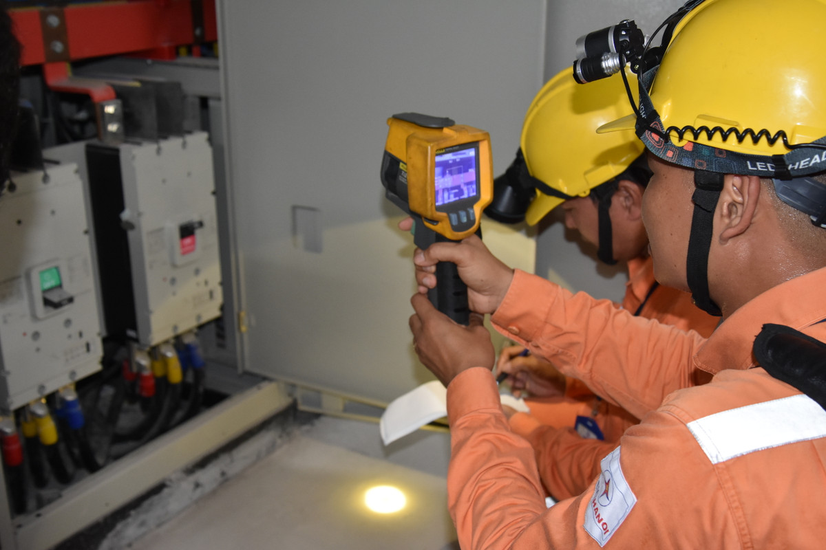 Thoi tiet nang gat, luong dien tieu thu o Thu do tang dot bien