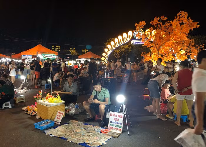 Thay gi tu nen kinh te duoi anh den neon cua Thai Lan, Trung Quoc?-Hinh-3