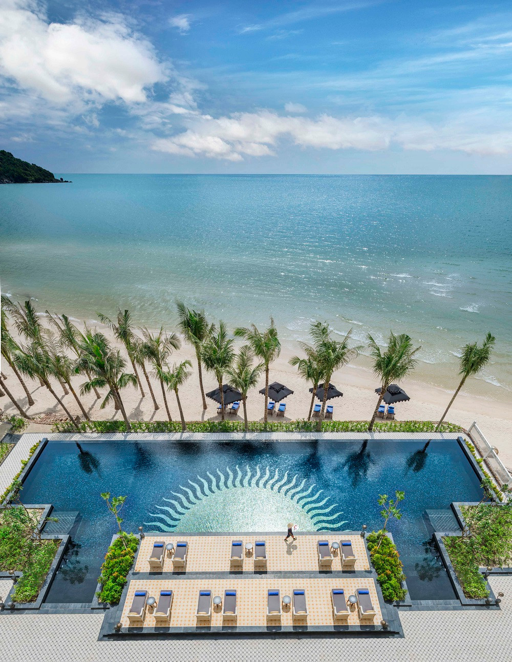 Khong can la ty phu, van song sang chanh tai thien duong nghi duong Nam Phu Quoc