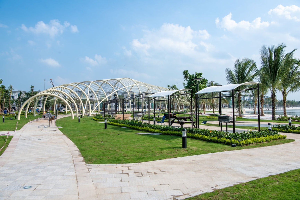 Chiem nguong thanh pho bien ho Vinhomes Ocean Park sap lo dien-Hinh-3