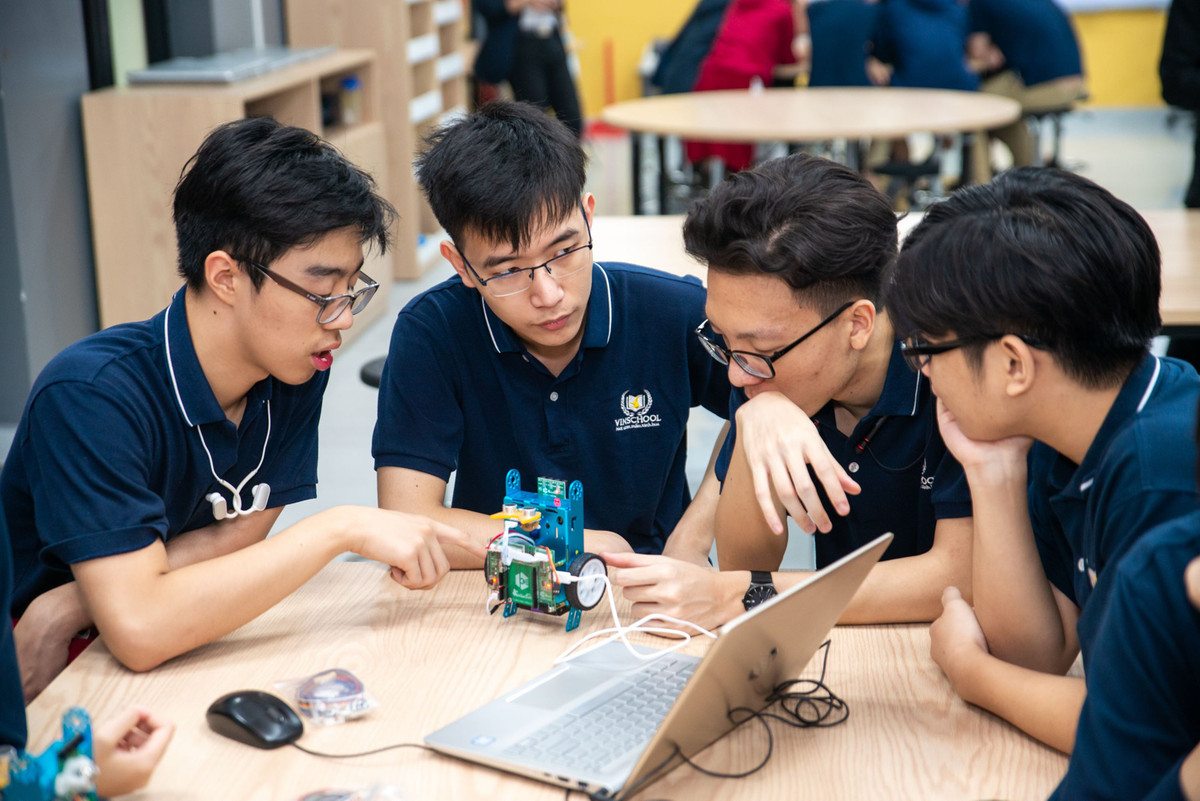 Co gi o VinUni: Tu duy khac biet va hanh dong khac biet-Hinh-3