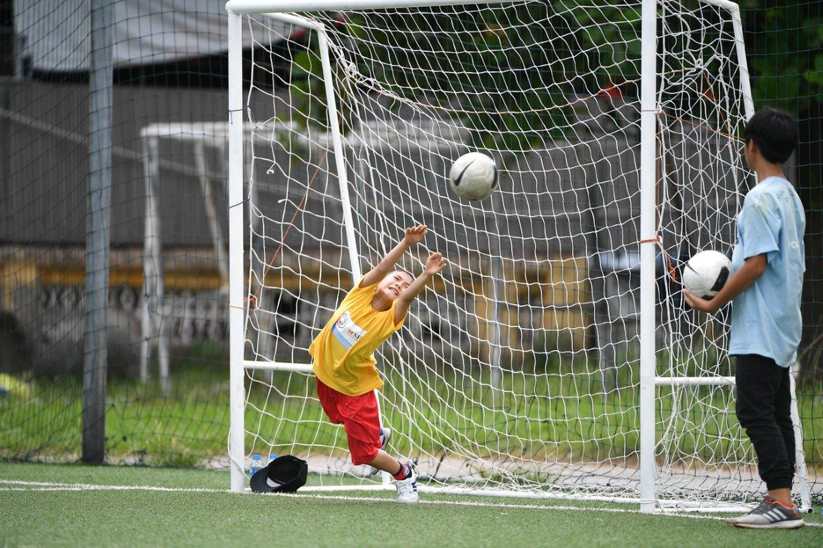 Dù còn ít tuổi nhưng những bạn nhỏ đã chứng tỏ mình là những cầu thủ tiềm năng trong tương lai.