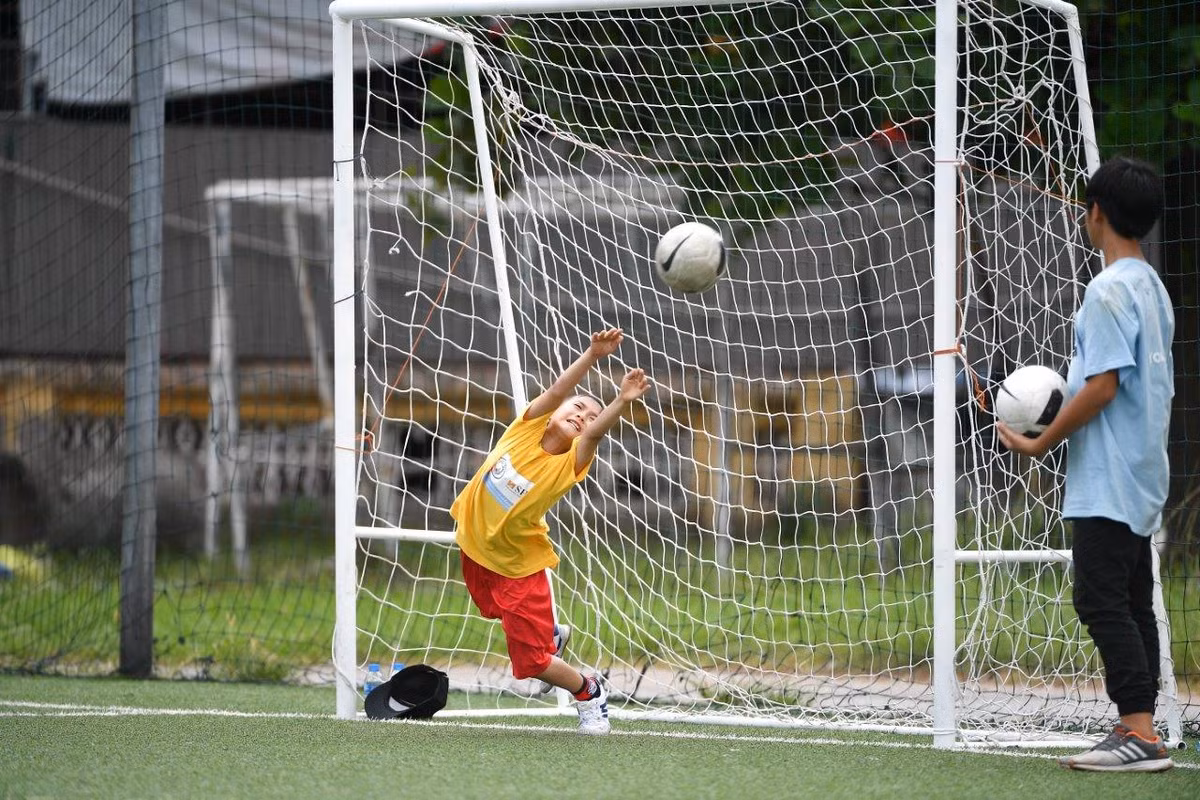 Dù còn ít tuổi nhưng những bạn nhỏ đã chứng tỏ mình là những cầu thủ tiềm năng trong tương lai.
