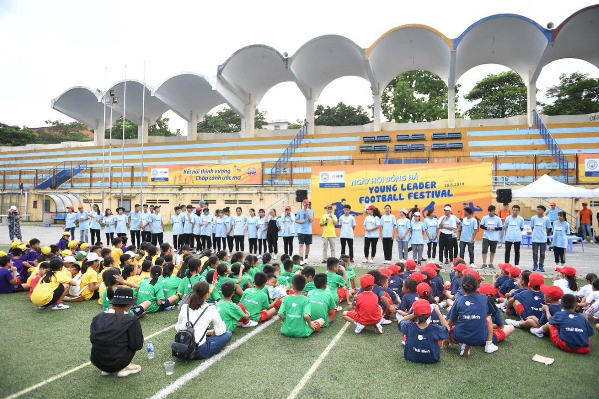 Ngày hội với sự tham dự của gần 240 em nhỏ (8-16 tuổi) đến từ các làng trẻ SOS Hà Nội, Việt Trì, Hải Phòng, Thanh Hóa, Thái Bình, Vinh nhằm mang đến cơ hội để các em giao lưu, có những trải nghiệm độc đáo, tăng cường tinh thần đoàn kết và thực hành các kiến thức, kỹ năng đã được đào tạo tại chương trình Young Leader.