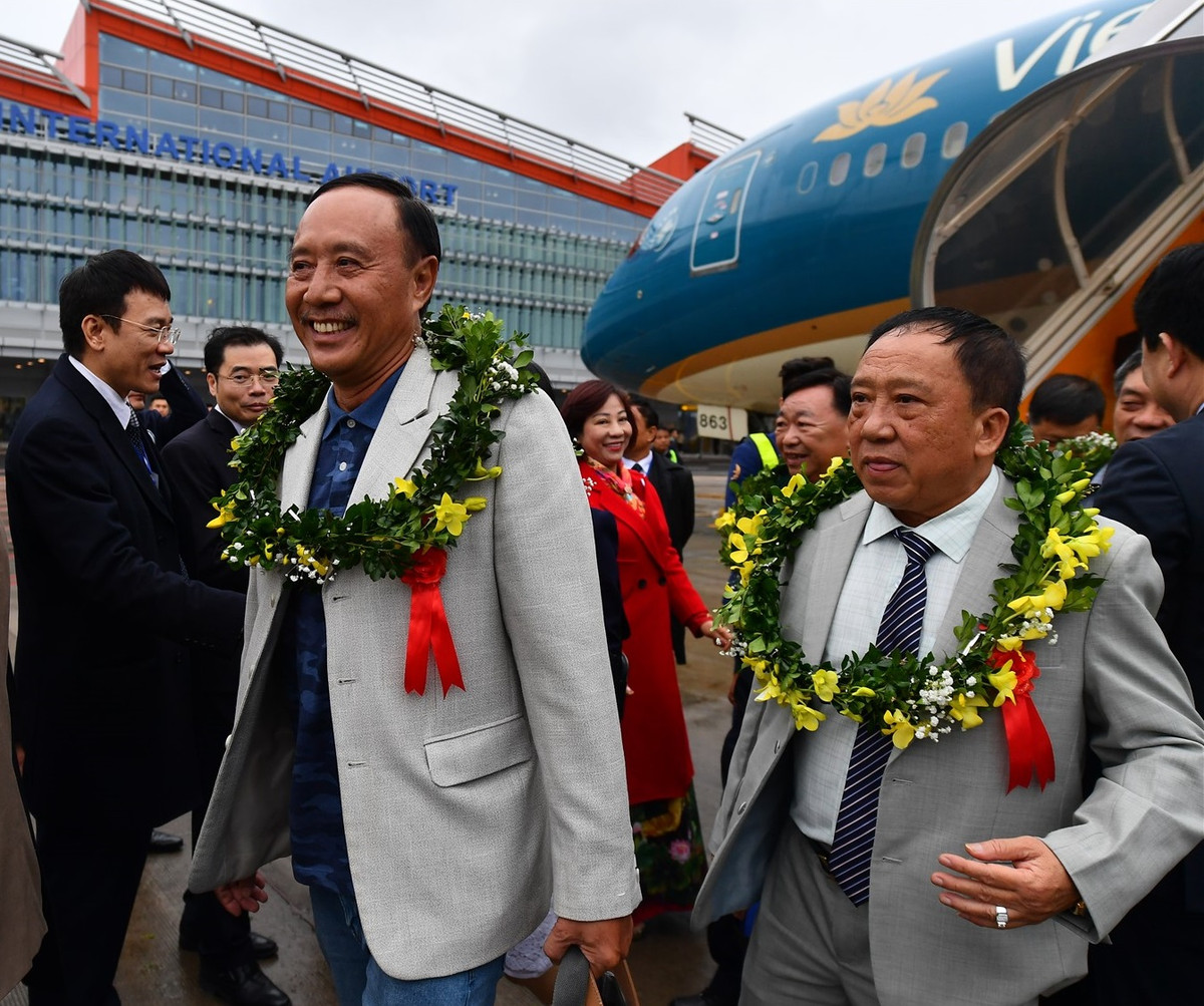 Truyen thong quoc te dac biet chu y toi san bay Van Don-Hinh-6