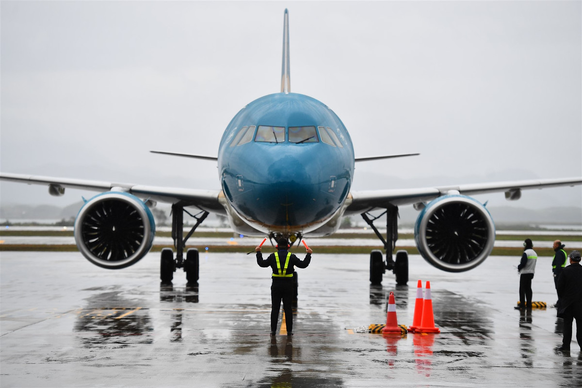 Truyen thong quoc te dac biet chu y toi san bay Van Don-Hinh-4