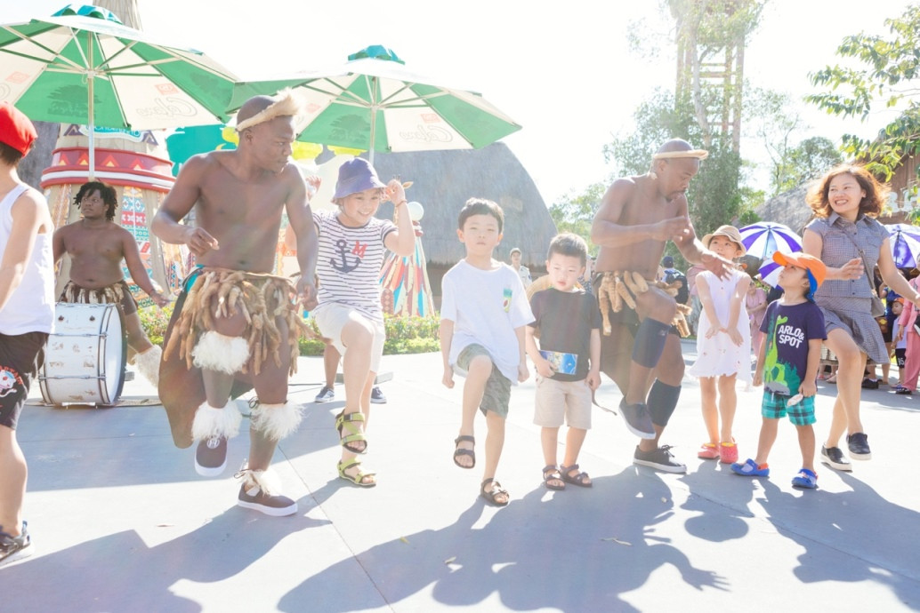 Tray hoi nam chau – Choi xuan ruoc loc tai xu so dieu ky Vinpearl Land-Hinh-4