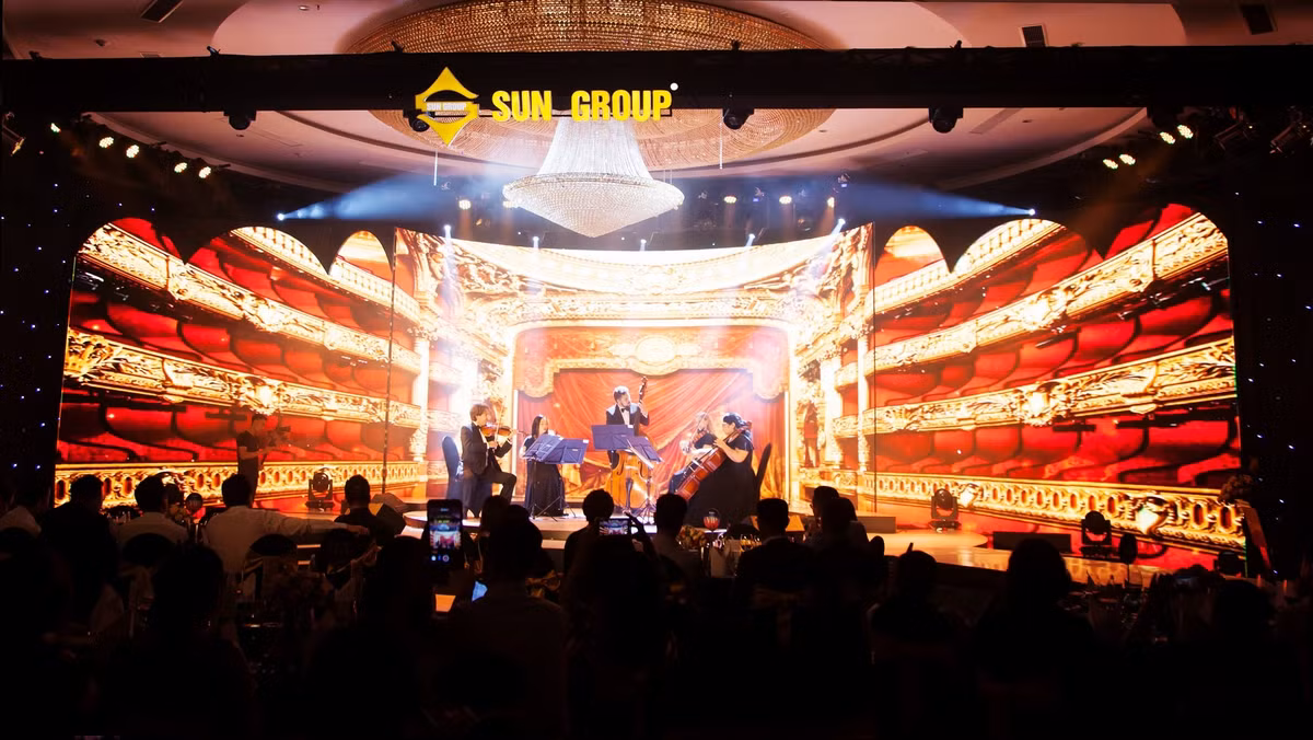 Tai hien Paris hoa le nhung nam 1920s, Wonder Fashion Show “gay thuong nho” cho khan gia Ha Long