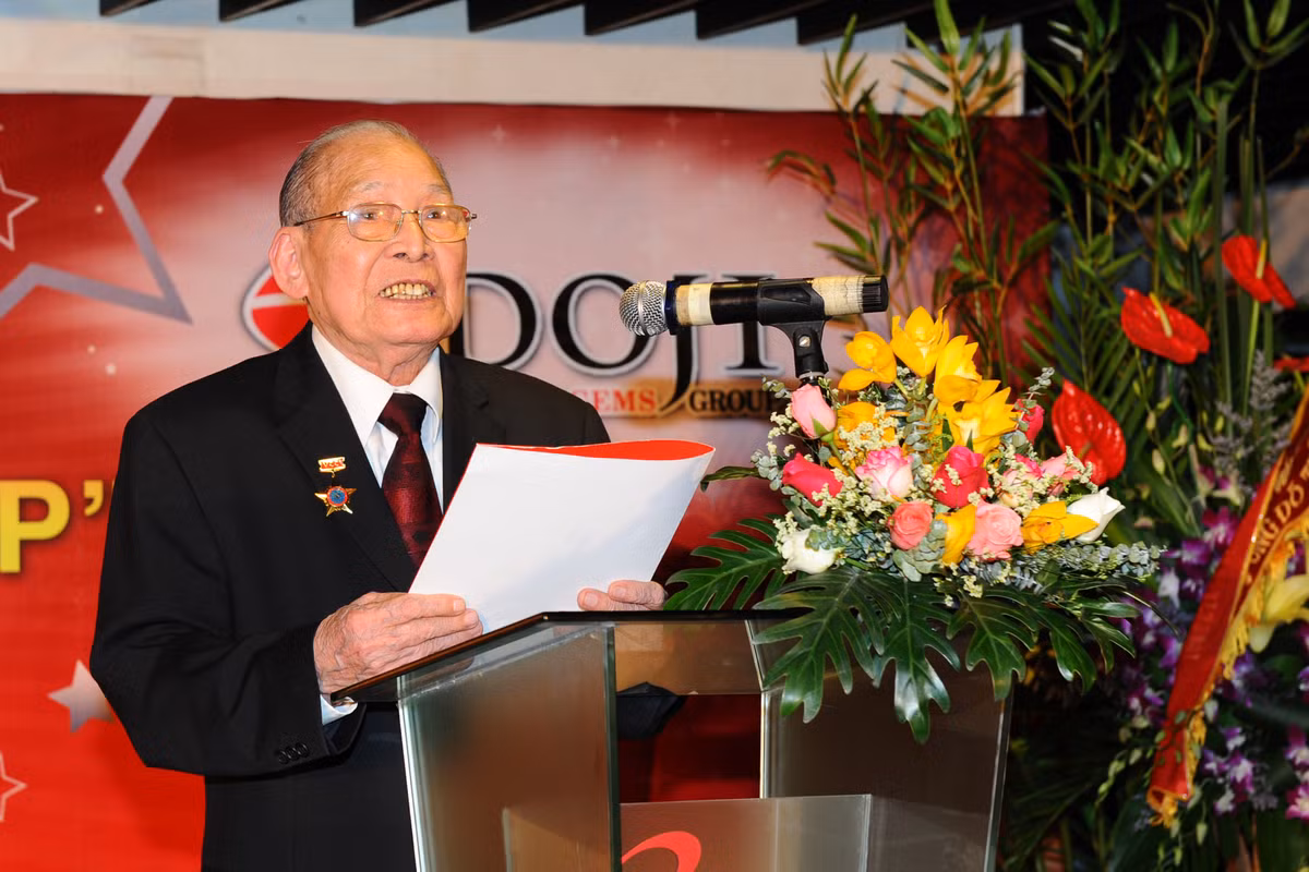 Doanh nhan Do The Su qua doi: “Chua tron tram nam da ven mot chu Nguoi”